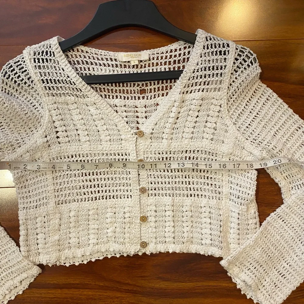 Rebellion White Crochet Button-Up crop Cardigan - Picture 6 of 7
